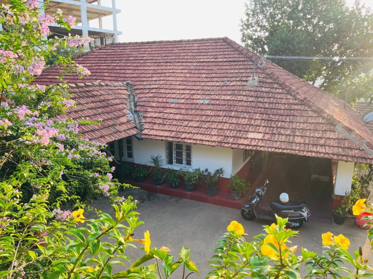 Coorg Daffodil Guesthouse Madikeri Ngoại thất bức ảnh