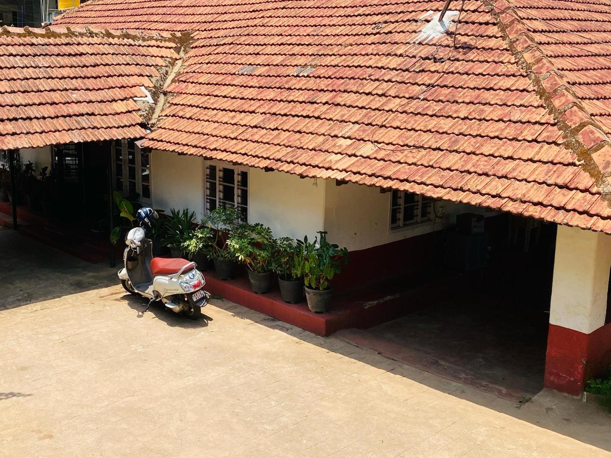 Coorg Daffodil Guesthouse Madikeri Ngoại thất bức ảnh